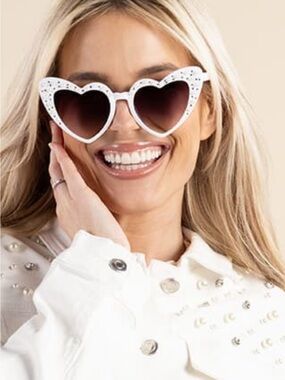 Boutique 9 White Heart Rhinestone and Pearl detail Sunglasses. Stunning.